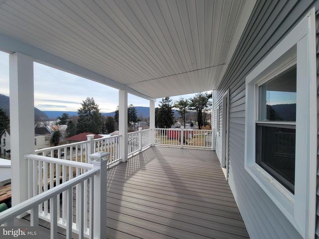 830 N LINCOLN, Duncannon, PA 17020