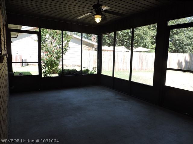 8617 Meadow Drive, Fort Smith, AR 72908