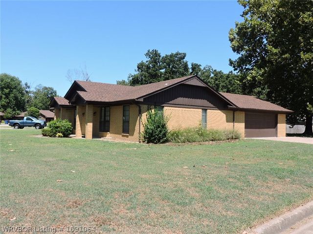8617 Meadow Drive, Fort Smith, AR 72908