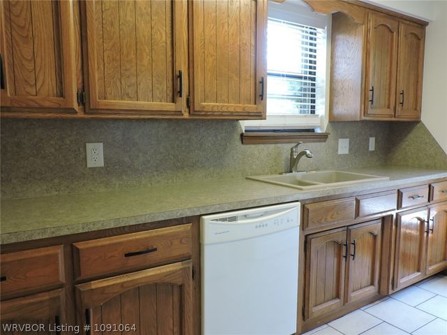 8617 Meadow Drive, Fort Smith, AR 72908