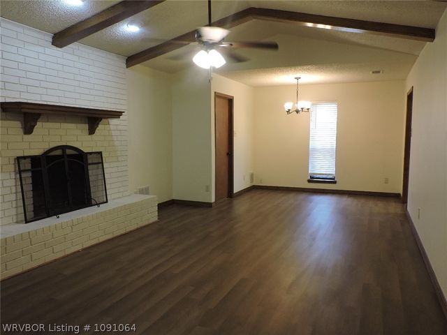 8617 Meadow Drive, Fort Smith, AR 72908