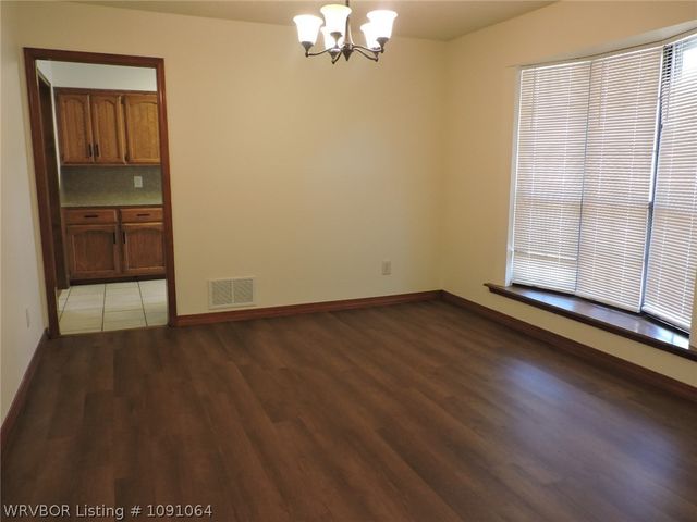 8617 Meadow Drive, Fort Smith, AR 72908