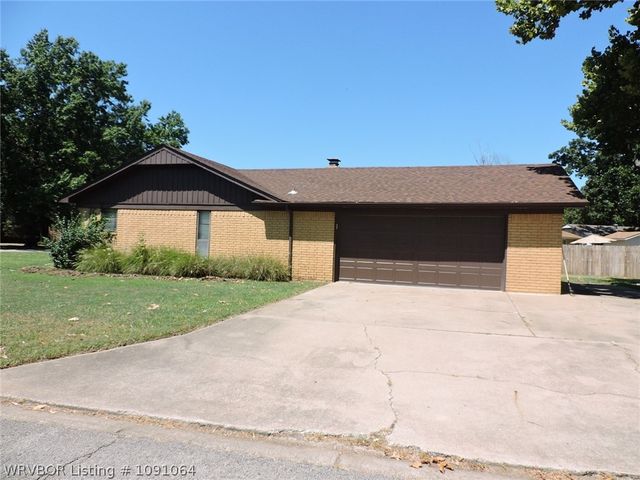 8617 Meadow Drive, Fort Smith, AR 72908