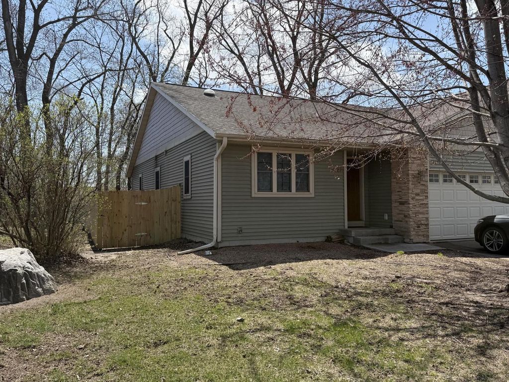 422 Callaway BOULEVARD, La Crosse, WI 54603