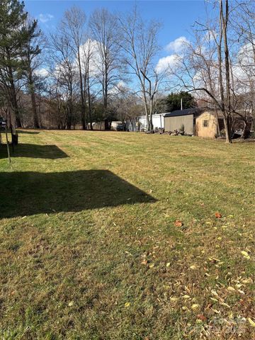 99999 Lytle Cove Road, Black Mountain, NC 28711