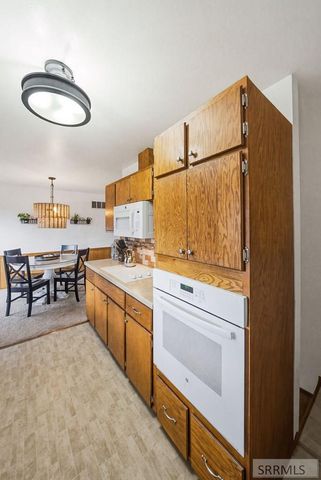 407 Valley Drive, Idaho Falls, ID 83401