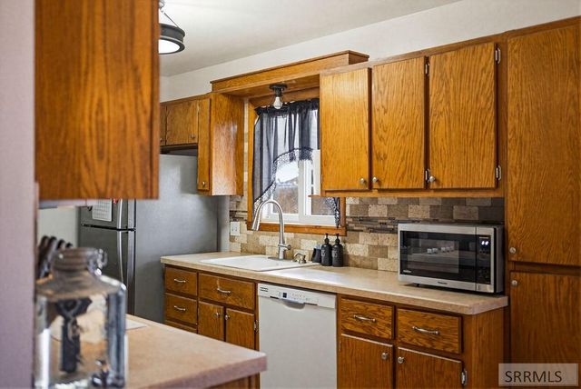 407 Valley Drive, Idaho Falls, ID 83401