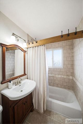 407 Valley Drive, Idaho Falls, ID 83401