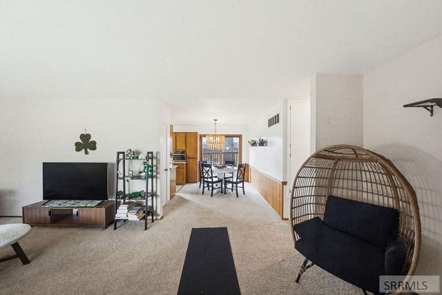 407 Valley Drive, Idaho Falls, ID 83401