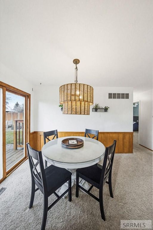 Image 15 of property listing at 407 Valley Drive, Idaho Falls, ID 83401