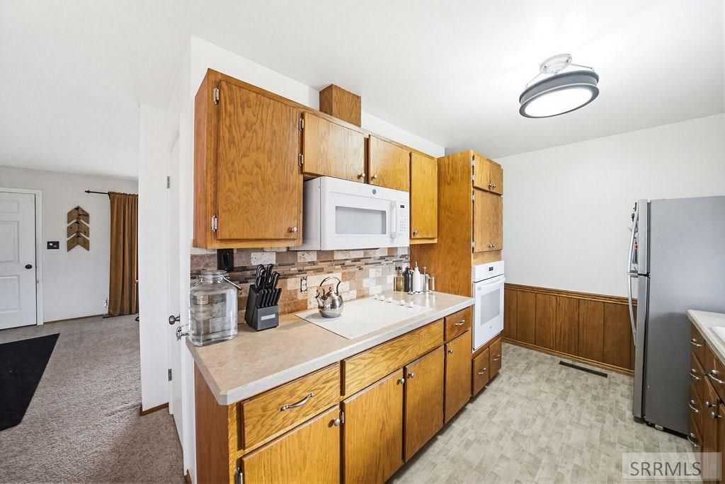 Image 16 of property listing at 407 Valley Drive, Idaho Falls, ID 83401