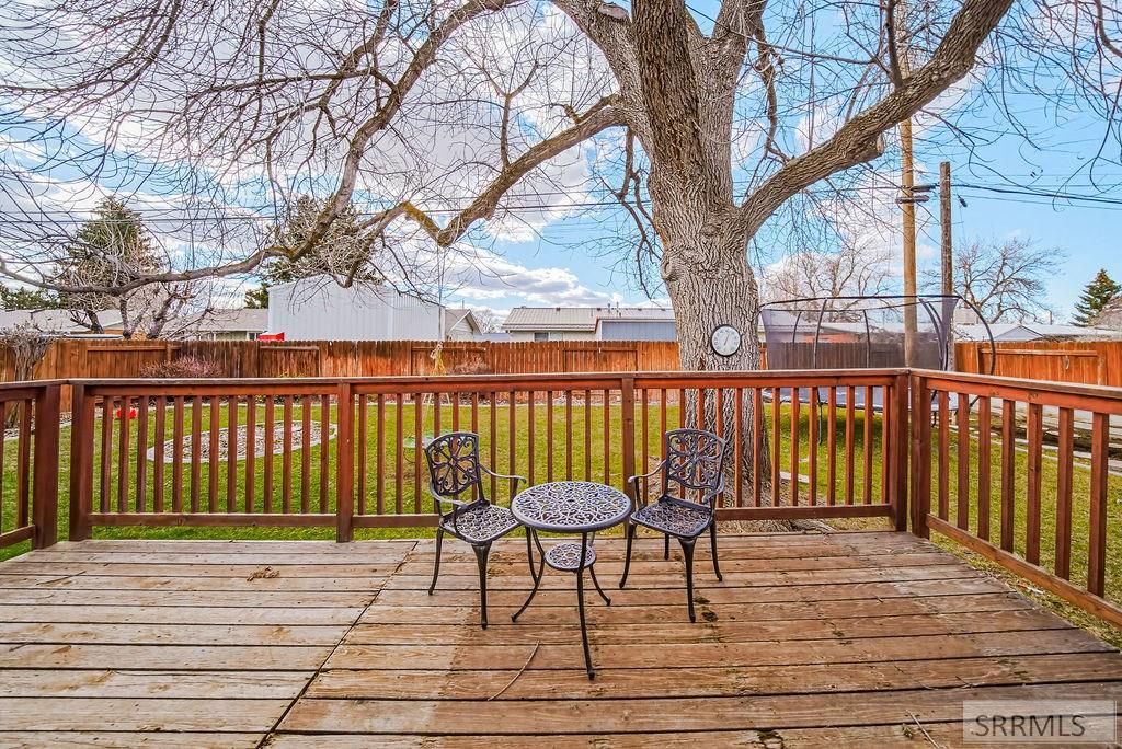 Image 44 of property listing at 407 Valley Drive, Idaho Falls, ID 83401
