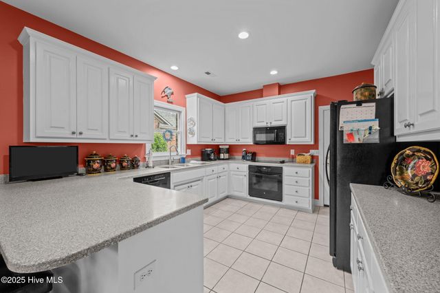 306 Village Green Drive, Trent Woods, NC 28562