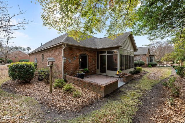 306 Village Green Drive, Trent Woods, NC 28562