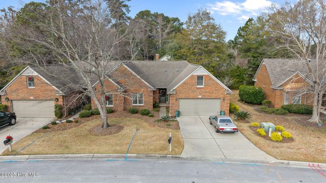 306 Village Green Drive, Trent Woods, NC 28562