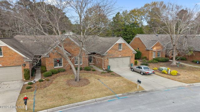 306 Village Green Drive, Trent Woods, NC 28562