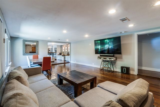 5323 Denton Drive, Dallas, TX 75235