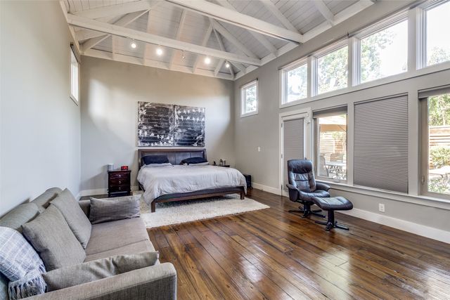 5323 Denton Drive, Dallas, TX 75235