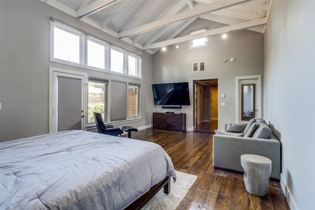 5323 Denton Drive, Dallas, TX 75235