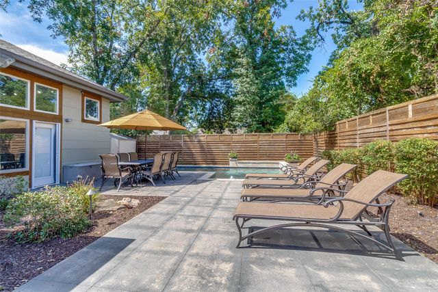 5323 Denton Drive, Dallas, TX 75235