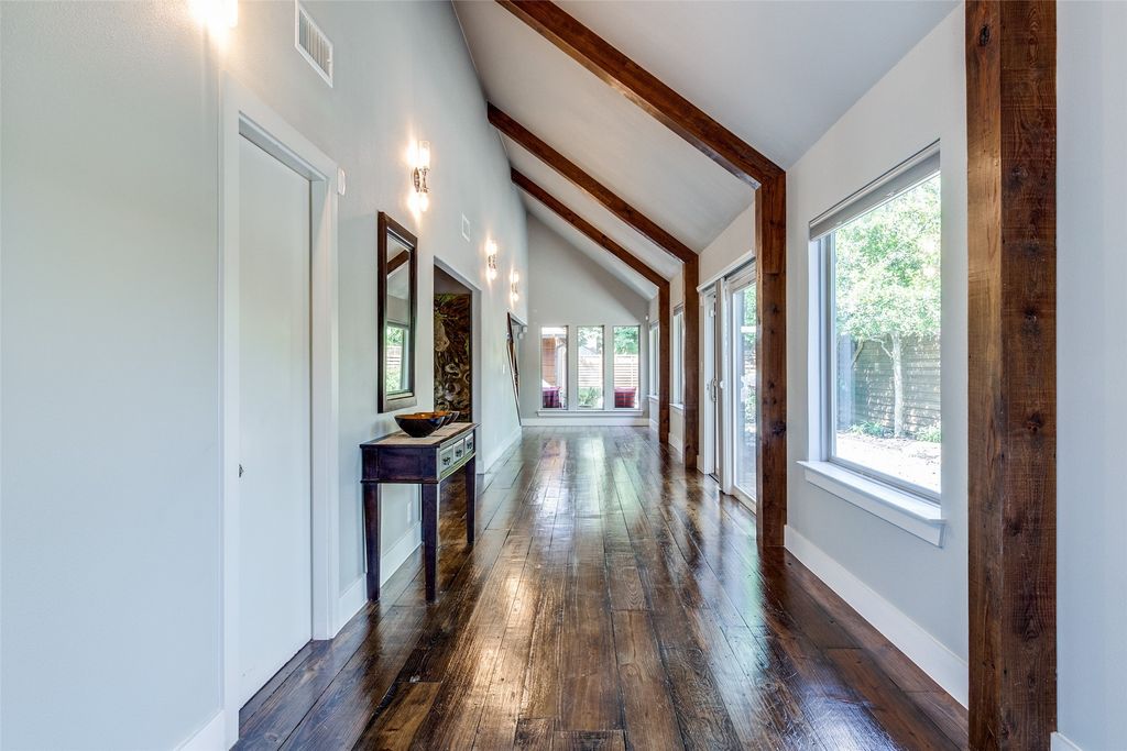 5323 Denton Drive, Dallas, TX 75235