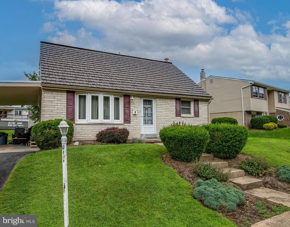 327 ERNST RD, Reading, PA 19601