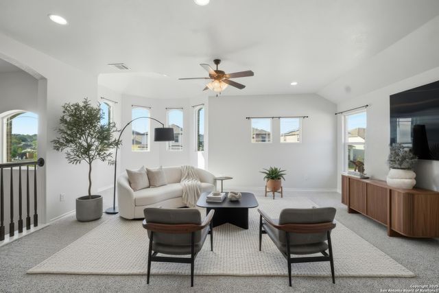 15210 Comanche Gard, San Antonio, TX 78233