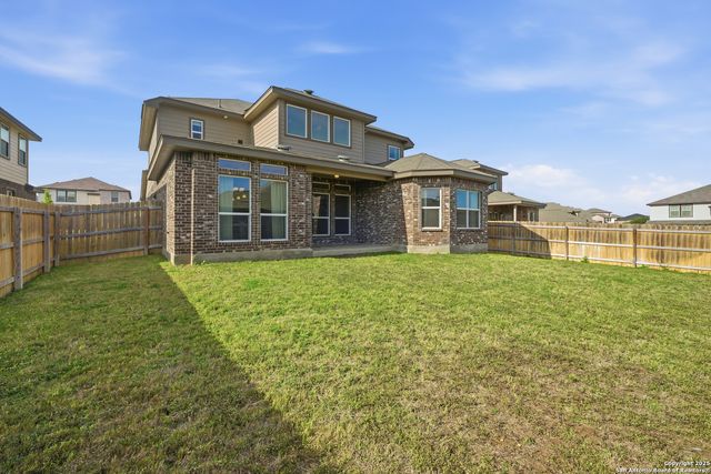 15210 Comanche Gard, San Antonio, TX 78233