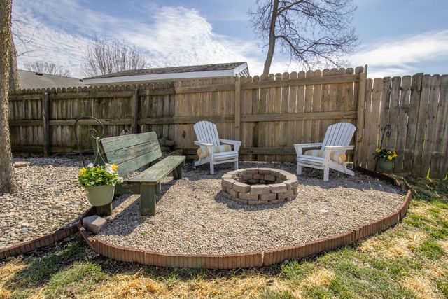 375 Woodsdale Drive, Monroe, OH 45050