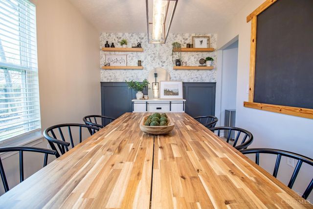 375 Woodsdale Drive, Monroe, OH 45050