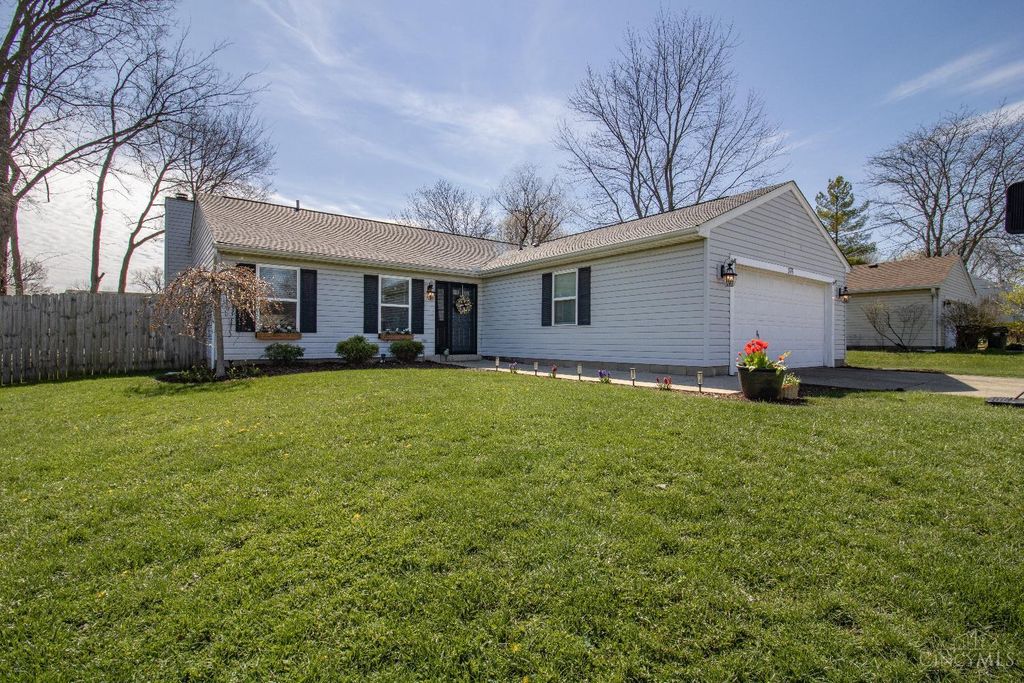 375 Woodsdale Drive, Monroe, OH 45050