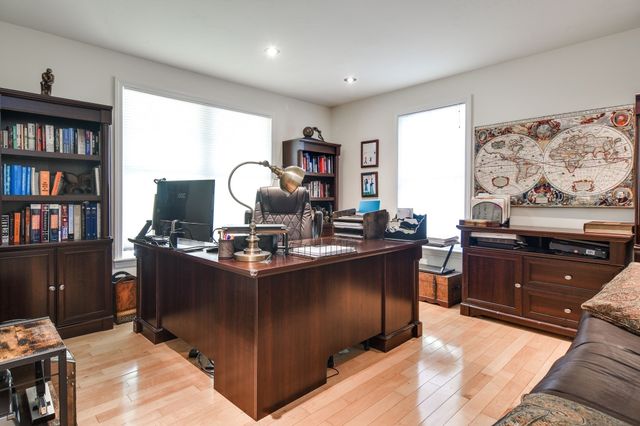 18 Pilgrim Rd, Ashland, MA 01721