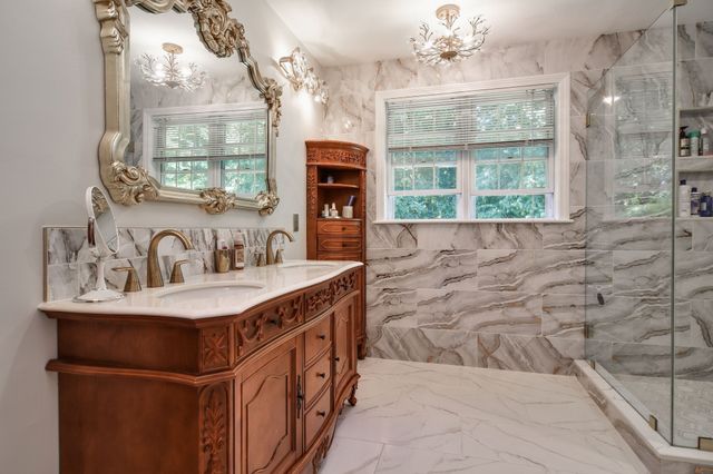 18 Pilgrim Rd, Ashland, MA 01721