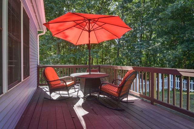 18 Pilgrim Rd, Ashland, MA 01721