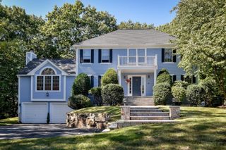 18 Pilgrim Rd, Ashland, MA 01721