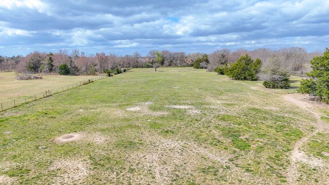 706 County Road 2260, Corsicana, TX 75109