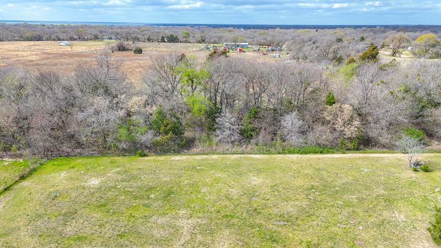 706 County Road 2260, Corsicana, TX 75109