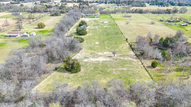 706 County Road 2260, Corsicana, TX 75109