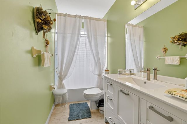 5374 NW 57th Avenue, Coral Springs, FL 33067