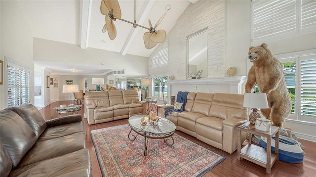 3988 LOSILLIAS DRIVE, Sarasota, FL 34238