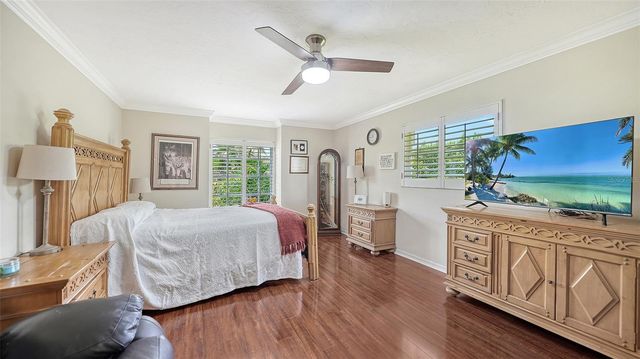 3988 LOSILLIAS DRIVE, Sarasota, FL 34238