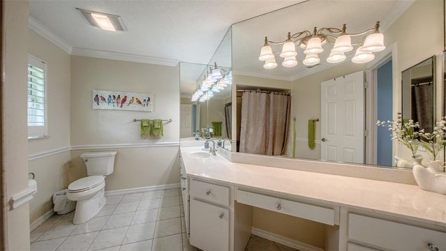 3988 LOSILLIAS DRIVE, Sarasota, FL 34238