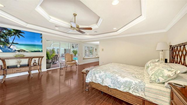 3988 LOSILLIAS DRIVE, Sarasota, FL 34238