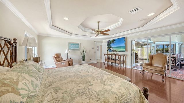 3988 LOSILLIAS DRIVE, Sarasota, FL 34238