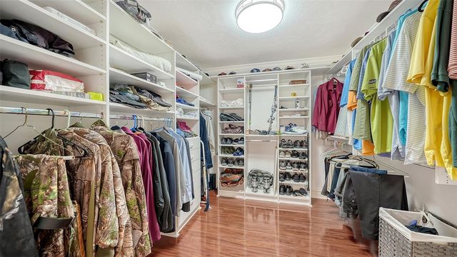 3988 LOSILLIAS DRIVE, Sarasota, FL 34238