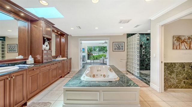 3988 LOSILLIAS DRIVE, Sarasota, FL 34238