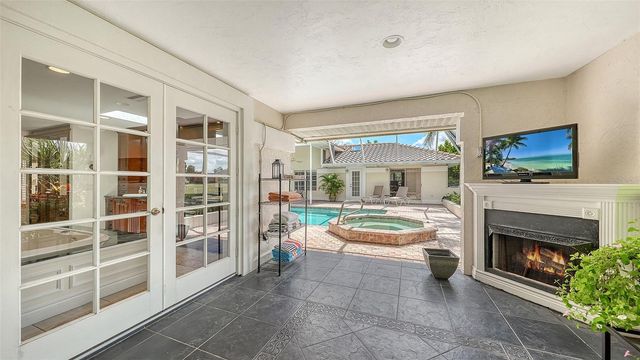 3988 LOSILLIAS DRIVE, Sarasota, FL 34238