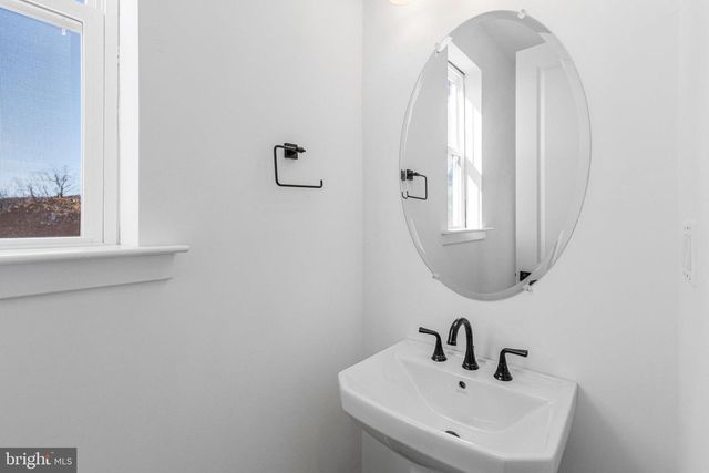 5719 HOWARD DR, Glen Burnie, MD 21061