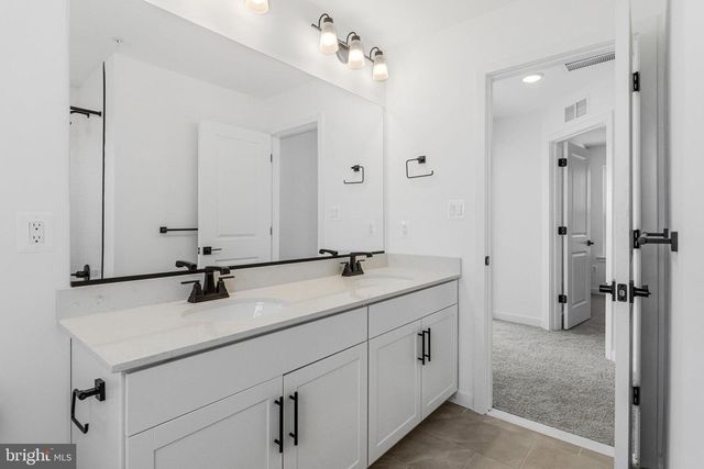 5719 HOWARD DR, Glen Burnie, MD 21061