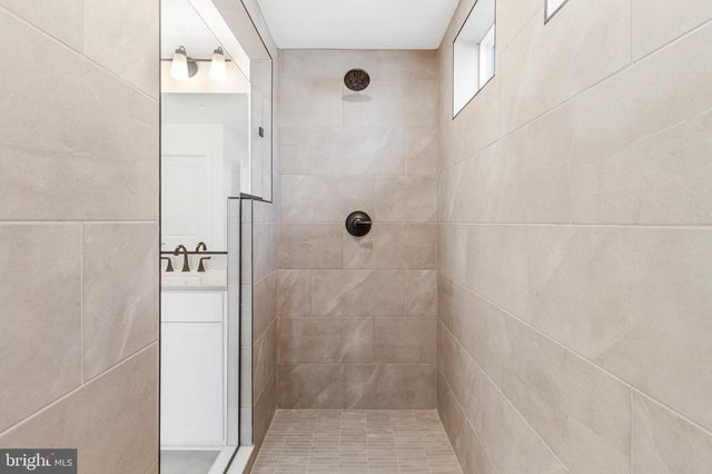 5719 HOWARD DR, Glen Burnie, MD 21061